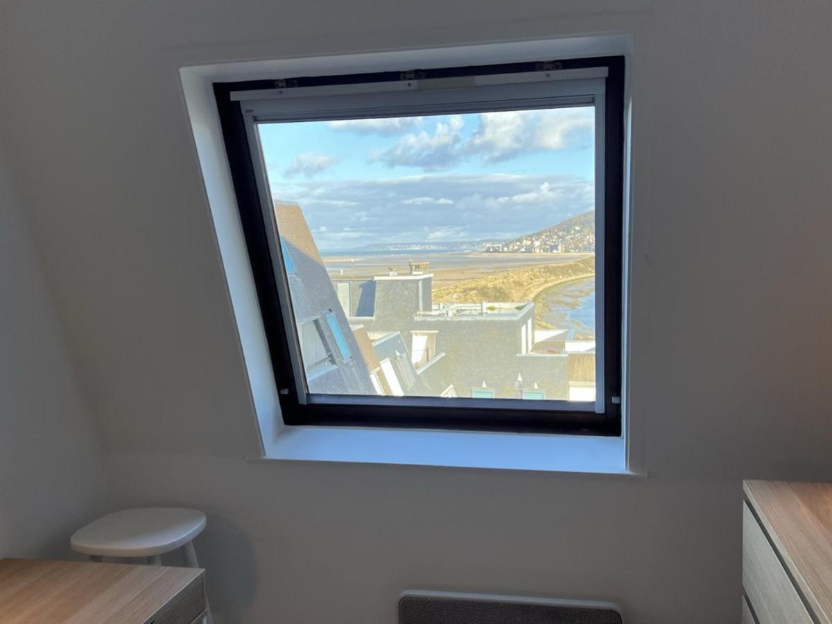 Appartement 2 Pieces Cabourg Avec Balcon, Ascenseur Et Vue Mer - Fr-1-487-335 Экстерьер фото